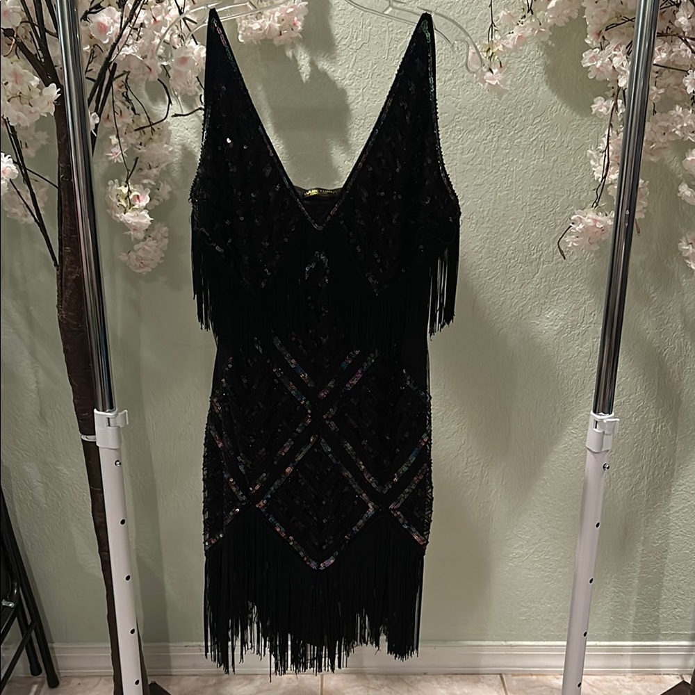 Black Plunge Neck Sleeveless Sheath Dress